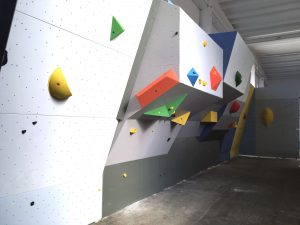 Volumi parete arrampicata resina a Pesaro
